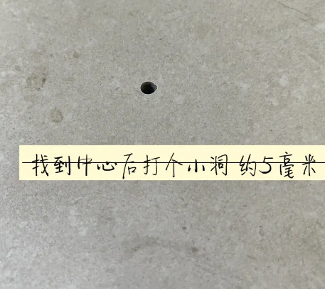 西乡塘瓷砖空鼓维修公司专业解答在瓷砖铺贴过程中，如果砂料搅拌不均匀，将会带来以下问题